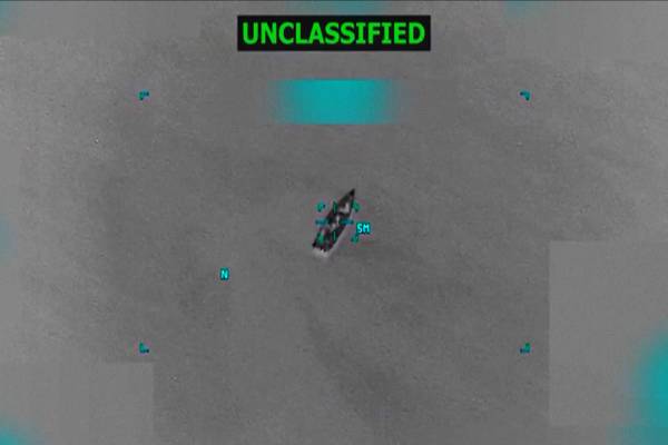 போதைப்பொருள் கடத்திய கப்பல் மீது தாக்குதல் நடத்திய அமெரிக்கா ; 3 பேர் பலி | The United States Attacked A Ship