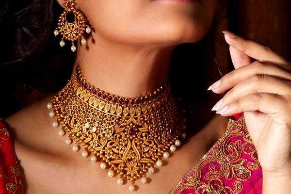 Today Gold rate: வரலாற்றில் முதல் தடவையாக 3 லட்சத்தை தொட்ட தங்கம் விலை- கவலையில் நகைப்பிரியர்கள் | Today Gold Rate In Sri Lanka And India Sep 6Th