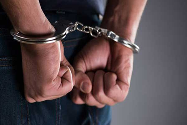இலஞ்சம் பெற்ற பெண் கிராம சேவகர் கைது | Female Grama Sevak Arrested For Accepting Bribe