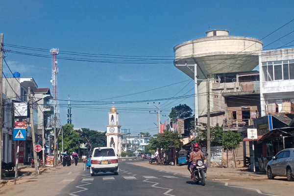 அம்பாறையிலும் ஹர்த்தாலை புறக்கணித்த மக்கள்! | People Ignored The Hartal In Ampara Too