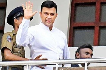 பொதுமன்னிப்பு ஆவணங்களில் கையொப்பமிட்ட ரஞ்சன் ராமநாயக்க