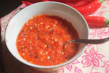 செட்டிநாடு ஸ்பெஷல் மிளகாய் துவையல்... வெறும் 5 நிமிடம் போதுமாம்