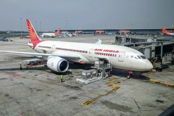 ஏயார் இந்தியா விமானப் பயணம் திடீர் ரத்து ; 200 பயணிகள் பாதிப்பு | Air India Flight Carrying 200 Passengers Engine