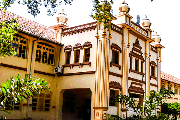 யாழ்.பல்கலைக்கழக 17 மாணவர்கள் எச்சரிக்கையின் பின் விடுவிப்பு! | Jaffna University 17 Students Released After