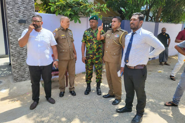 மட்டக்களப்பில் பரபரப்பு; பாடசாலை காணியில் கைக் குண்டுகள் | Hand Grenades Found On Eravur School Grounds