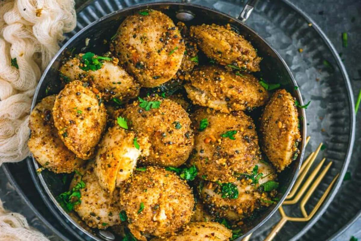 மீந்து போன இட்லியை குப்பையில் போடுறீங்களா? இந்த மாதிரி மசாலா இட்லி செய்து சாப்பிடுங்க | How To Make Masala Idli Recipe மீந்து போன இட்லியை குப்பையில் போடுறீங்களா? இந்த மாதிரி மசாலா இட்லி செய்து சாப்பிடுங்க | How To Make Masala Idli Recipe