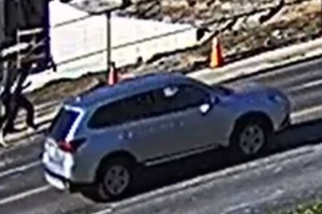 தனியாக இருந்த பள்ளி மாணவியை தனது காரில் ஏற்றி செல்ல முயன்ற நபர்! கனேடிய பொலிசார் முக்கிய எச்சரிக்கை