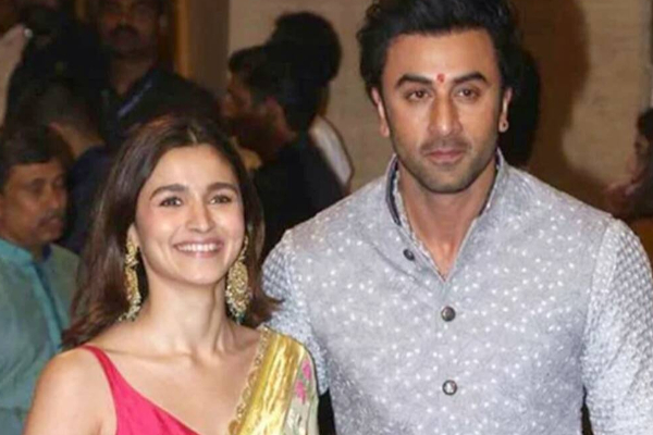 ஆலியா பட் திருமணம்! ஒரே ஒரு பிரபலத்தை மட்டும் அழைக்கவில்லையா? | Ranbir Alia Marriage Salman Katrina Not Invited