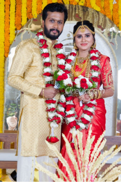 சீரியல் நடிகை ரித்திகாவின் மகளா இது, கிருஷ்ணா வேடத்தில் செம கியூட்டாக உள்ளாரே... கியூட் போட்டோ | Serial Actresrithika Daughter Krishan Attire Photo