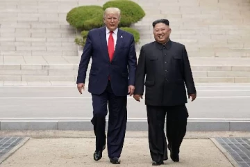 டொனால்டு ட்ரம்ப் வெற்றிக்காக காத்திருக்கும் ஒரு நாட்டின் ஜனாதிபதி: கசிந்த தகவல்