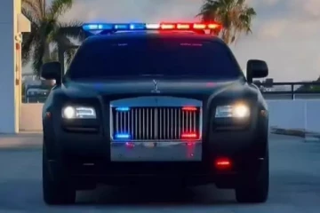 உலகின் முதல் ரோல்ஸ் ராய்ஸ் காவல் வாகனம்: மியாமி காவல்துறையின் வைரல் வீடியோ!