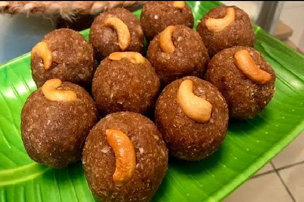 குழந்தைகளின் ஆற்றலை அதிகரிக்கும் அவல் வேர்க்கடலை லட்டு! வெறும் 10 நிமிடம் போதும் | Healthy And Tasty Aval Peanut Laddu Recipe