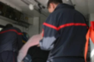 பிரான்ஸ் வீதி விபத்தில் பெண் ஒருவர் பலி