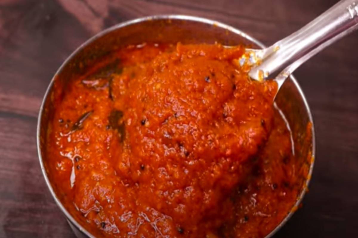 தக்காளி சட்னியை இப்படி செய்து பாருங்க - ஒரு துளி கூட மிஞ்சாது | How To Make Tomato Chutney Easy Homemade Recipe தக்காளி சட்னியை இப்படி செய்து பாருங்க - ஒரு துளி கூட மிஞ்சாது | How To Make Tomato Chutney Easy Homemade Recipe