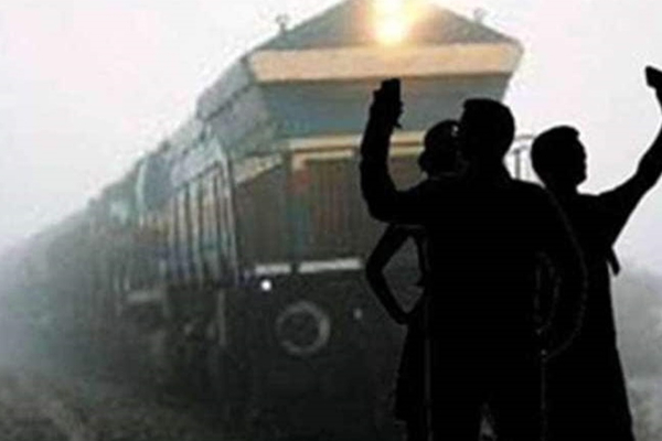 புகைப்பட மோகத்தால் நேர்ந்த சோகம்! | Tragedy Caused By Photo Obsession