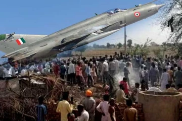 හමුදා ප්‍රහාරක යානයක් කඩා වැටෙයි