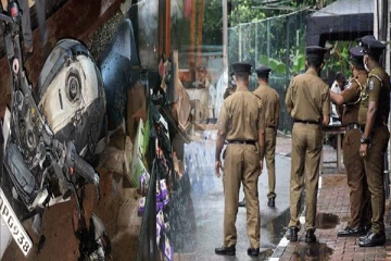 யாழில் ஊடகவியலாளரின் வீட்டின் மீது தாக்குதல்: மூவர் சந்தேகத்தில் கைது!