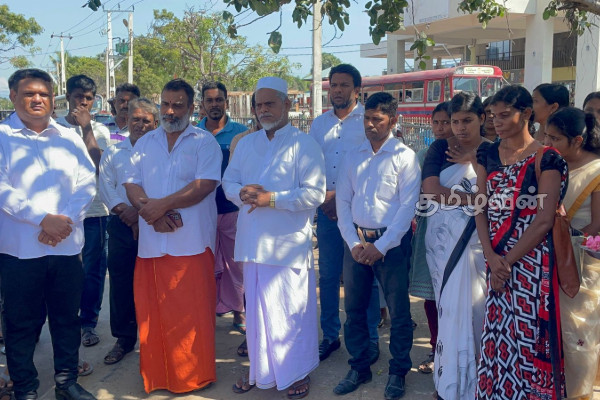 துருக்கி மற்றும் சிரியாவில் ஏற்பட்ட நிலநடுக்கத்தில் உயிரிழந்த மக்களுக்கு மன்னாரில் அஞ்சலி(Photos) | Tributes In Mannar Victims Of Turkey Earthquakes