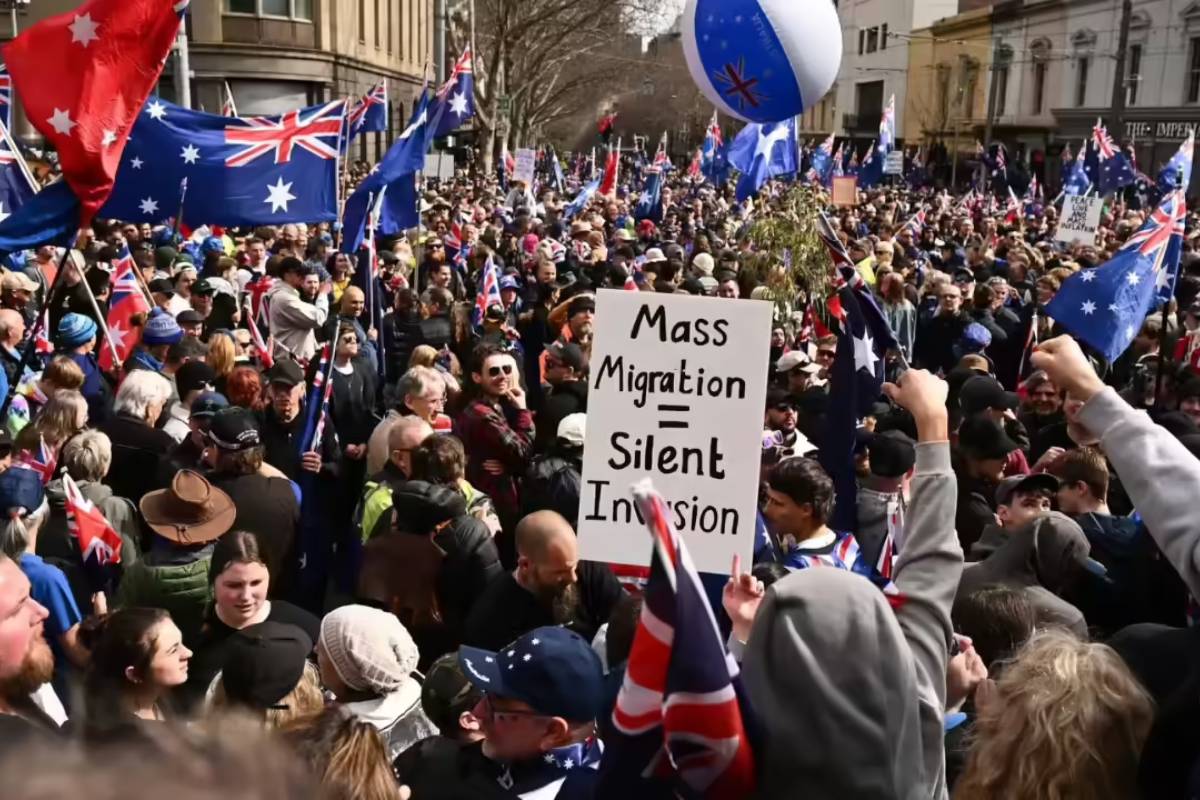 அவுஸ்திரேலியாவில் பிரித்தானியர்களை முந்தி முதலிடம் பிடித்த இந்திய புலம்பெயர்ந்தோர் | Indian Migrant Group Surpass Brits In Australia