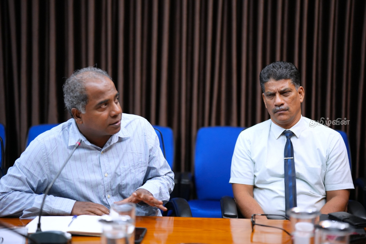 பால் - இறைச்சி தொடர்பான பெறுமதிசேர் முடிவுப் பொருள் உற்பத்தி: ஒத்துழைப்பை எதிர்பார்க்கும் வடக்கு ஆளுநர் | Northern Governer N Vethanayahan Statement பால் - இறைச்சி தொடர்பான பெறுமதிசேர் முடிவுப் பொருள் உற்பத்தி: ஒத்துழைப்பை எதிர்பார்க்கும் வடக்கு ஆளுநர் | Northern Governer N Vethanayahan Statement