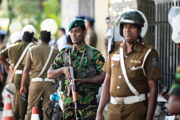 பல்கலைக்கழக மாணவர்கள் அதிரடி கைது! | University Students Arrested