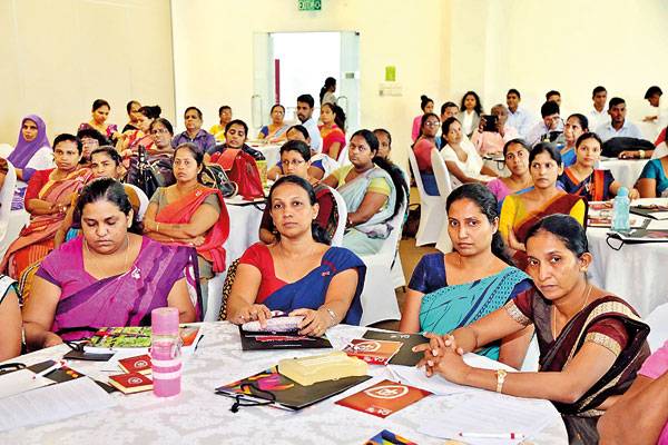 பொருளாதார நெருக்கடியில் ஆசிரியர்களுக்கு கிடைத்த அரிய வாய்ப்பு! | Rare Opportunity For Teachers In Economic Crisis