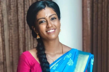 பாரதி கண்ணம்மா சீரியல் கடைசி நாள் படப்பிடிப்பில் ரோஷினி.. கேக் வெட்டி கொண்டாடிய நடிகர், நடிகைகள்