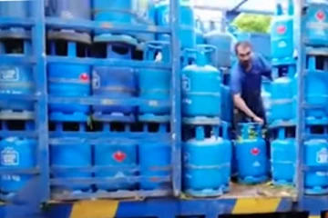 ගෑස් සිලින්ඩර විශාල ප්‍රමාණයක් අද වෙළඳපලට...තව දවස් 03කින් වෙන දේ.