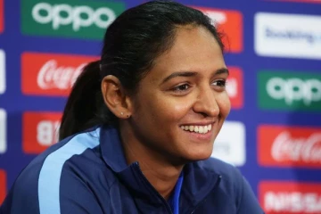 மகளிர் டி20 பிக்பாஷ் கிரிக்கெட் போட்டி - சிறந்த வீராங்கனையாக இந்தியாவின் ஹர்மன்ப்ரீத் தேர்வு