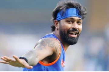 விவாகரத்து பிரச்சனை - இந்திய அணியுடன் செல்லாத ஹர்திக்? உலகக்கோப்பையில் இருந்து விலகலா?