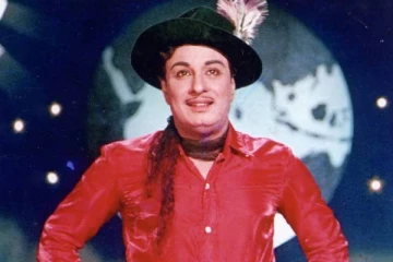 மறைந்த நடிகர் எம்.ஜி.ஆர் கடைசியாக பார்த்த திரைப்படம் எது தெரியுமா?