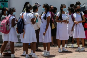 கோர விபத்தில் பாடசாலை மாணவி உயிரிழப்பு