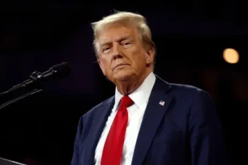 அமெரிக்க கேபிடல் கலவரத்தில் ஈடுபட்டோருக்கு ட்ரம்ப் மன்னிப்பு