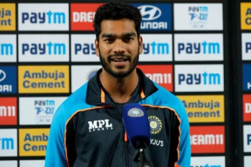 அப்போது ஆடிட்டர்.. இனி ஆல் ரவுண்டர்.. இந்திய அணியில் "தமிழர்" வெங்கடேஷ் ஐயர்