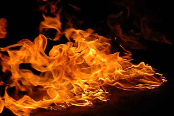 காதலுக்கு பெற்றோர் எதிர்ப்பு; 13 வயது சிறுமியின் சினிமாவை மிஞ்சிய சம்பவம் | Parents Oppose Love 13 Old Girl Sets Mother Fire காதலுக்கு பெற்றோர் எதிர்ப்பு; 13 வயது சிறுமியின் சினிமாவை மிஞ்சிய சம்பவம் | Parents Oppose Love 13 Old Girl Sets Mother Fire