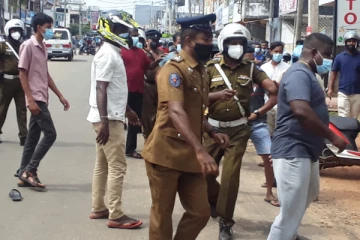 யாழில் பெண் உட்பட நால்வர் அதிரடிக் கைது