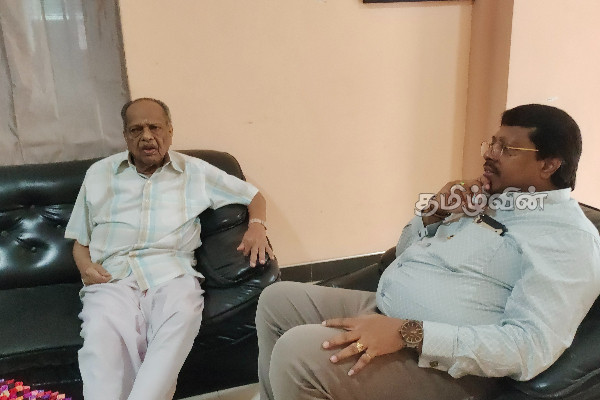 சமகால அரசியல் நிலை தொடர்பில் எம்.ஸ்ரீதருக்கும் வீரசிங்கம் ஆனந்தசங்கரிக்கும் இடையில் கலந்துரையாடல் (Videos) | Reedhar Weerasingam Political Situation Meeting சமகால அரசியல் நிலை தொடர்பில் எம்.ஸ்ரீதருக்கும் வீரசிங்கம் ஆனந்தசங்கரிக்கும் இடையில் கலந்துரையாடல் (Videos) | Reedhar Weerasingam Political Situation Meeting
