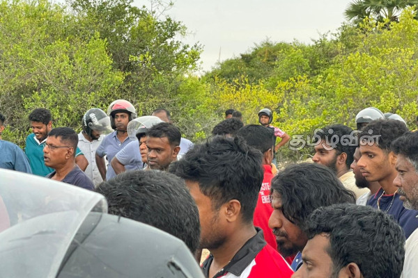 மன்னாரில் மணல் ஆய்வு முன்னெடுக்க வந்த குழு மக்களினால் விரட்டியடிப்பு | Came To Conduct Sand Exploration In Mannar