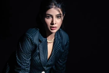 ட்ரெண்டி உடையில் நடிகை பவித்ரா லட்சுமியின் லேட்டஸ்ட் போட்டோஷூட்