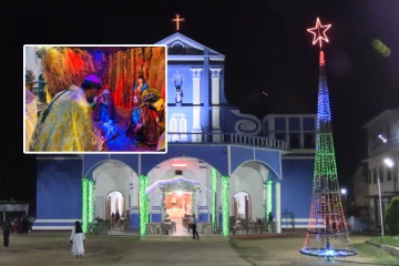 பலத்த பாதுகாப்புக்கு மத்தியில் மட்டக்களப்பின் முதல் பேராலயத்தில் கிறிஸ்மஸ் வழிபாடுகள்