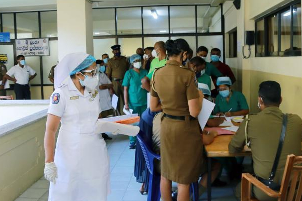 தபால் நிலையத்தில் நுழைந்து மிளகாய் பொடி தாக்குதல்; அதிர்ச்சியை ஏற்படுத்திய சம்பவம் | Chili Powder Attack By Entering Post Office