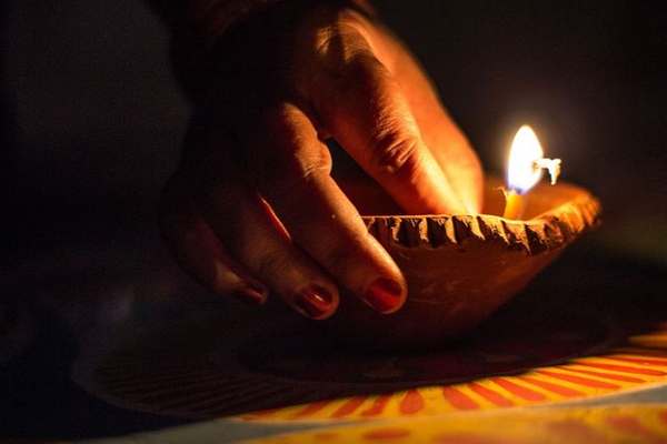 சூரிய கிரகணத்தில் இதை செய்யுங்க!1000 மடங்கு பலன் - கடன் தொல்லையே இருக்காது? | Solar Eclipse Of October 25 2022