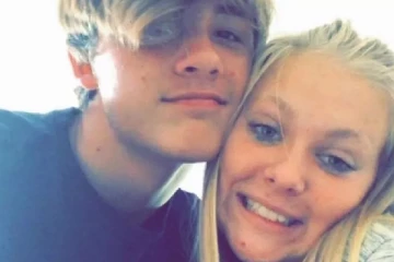 முன்னாள் காதலி கழுத்து நெரிக்கப்பட்டு கொலை: சடலத்துடன் ஹோட்டல் அறையில் இருந்த டீன் ஏஜ் இளைஞர்