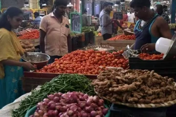 வெயிலின் தாக்கம்! அதிரடியாக உயரும் காய்கறிகளின் விலை