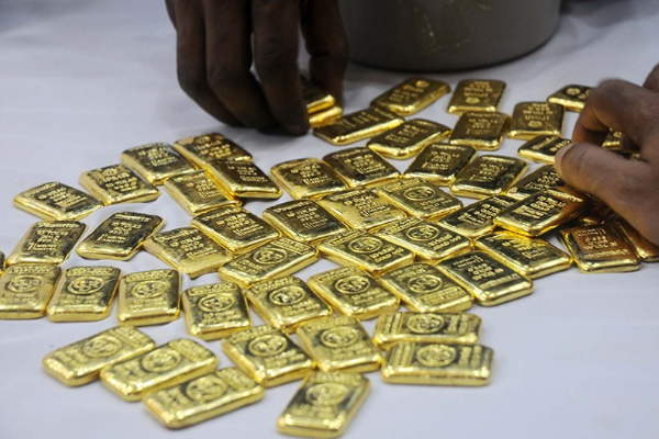 110 கோடி ரூபா பெறுமதியான தங்கம் பறிமுதல் ; அதிர்ச்சியில் அதிகாரிகள் | Gold Smuggling Srilanka Flight