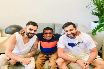 இலங்கை ரசிகனுக்கு இன்ப அதிர்ச்சி கொடுத்த இந்திய துடுப்பாட்ட வீரர்கள்!