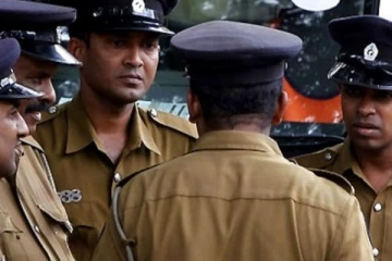 கொழும்பு கண்டி பிரதான வீதியில் பாரிய விபத்து