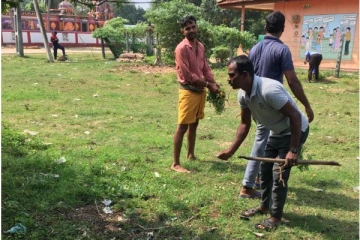 வவுணதீவில் மறைந்த தமிழ் உறவுகளின் நினைவாக சிரமதானப் பணி(Photos)