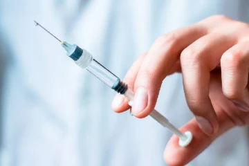 இந்தியாவிலிருந்து நெருக்கடிக்கு மத்தியில் அனுப்பி வைக்கப்பட்டுள்ள ஊசிகள்