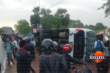 බස් රථයක් මහ මඟ පෙරළී බිහිසුණු අනතුරක් - මගීන් 14ක් රෝහලට